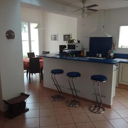 Modern Townhouse With Garden And Patio *